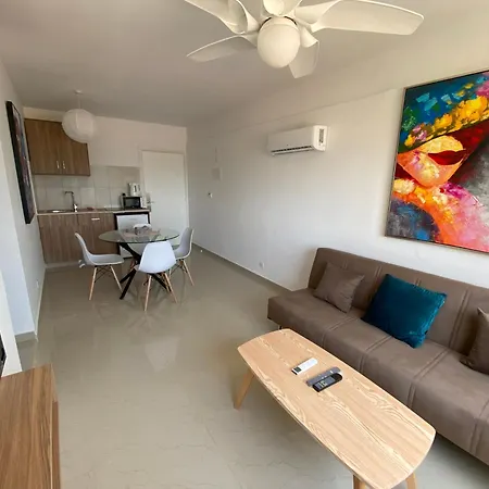 Larnaca Bay Suites Exterior photo