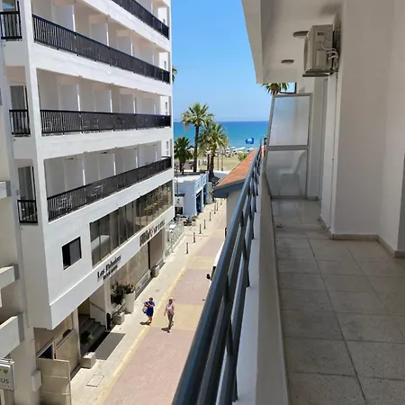Larnaca Bay Suites Exterior photo